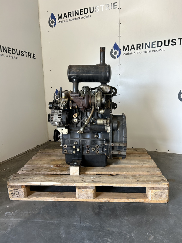 Perkins 404D-22T - Moteur: photos 5 Perkins 404D-22T - Moteur: photos 5