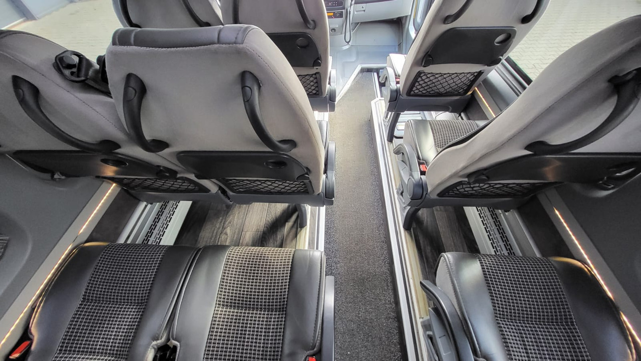 Autocar Mercedes-Benz Sprinter 519 CDI 24 seats: photos 8 Autocar Mercedes-Benz Sprinter 519 CDI 24 seats: photos 8