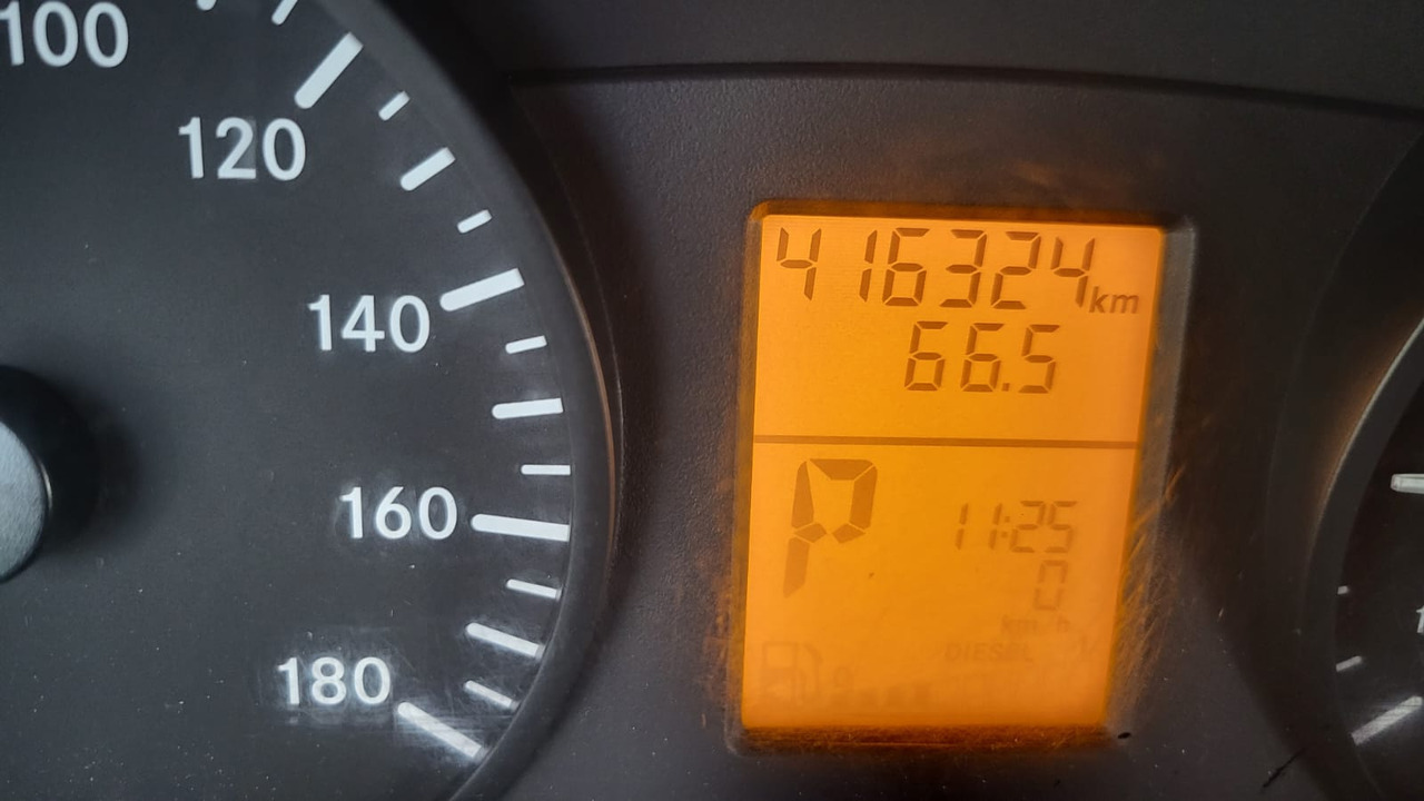 Autocar Mercedes-Benz Sprinter 519 CDI 24 seats: photos 11 Autocar Mercedes-Benz Sprinter 519 CDI 24 seats: photos 11