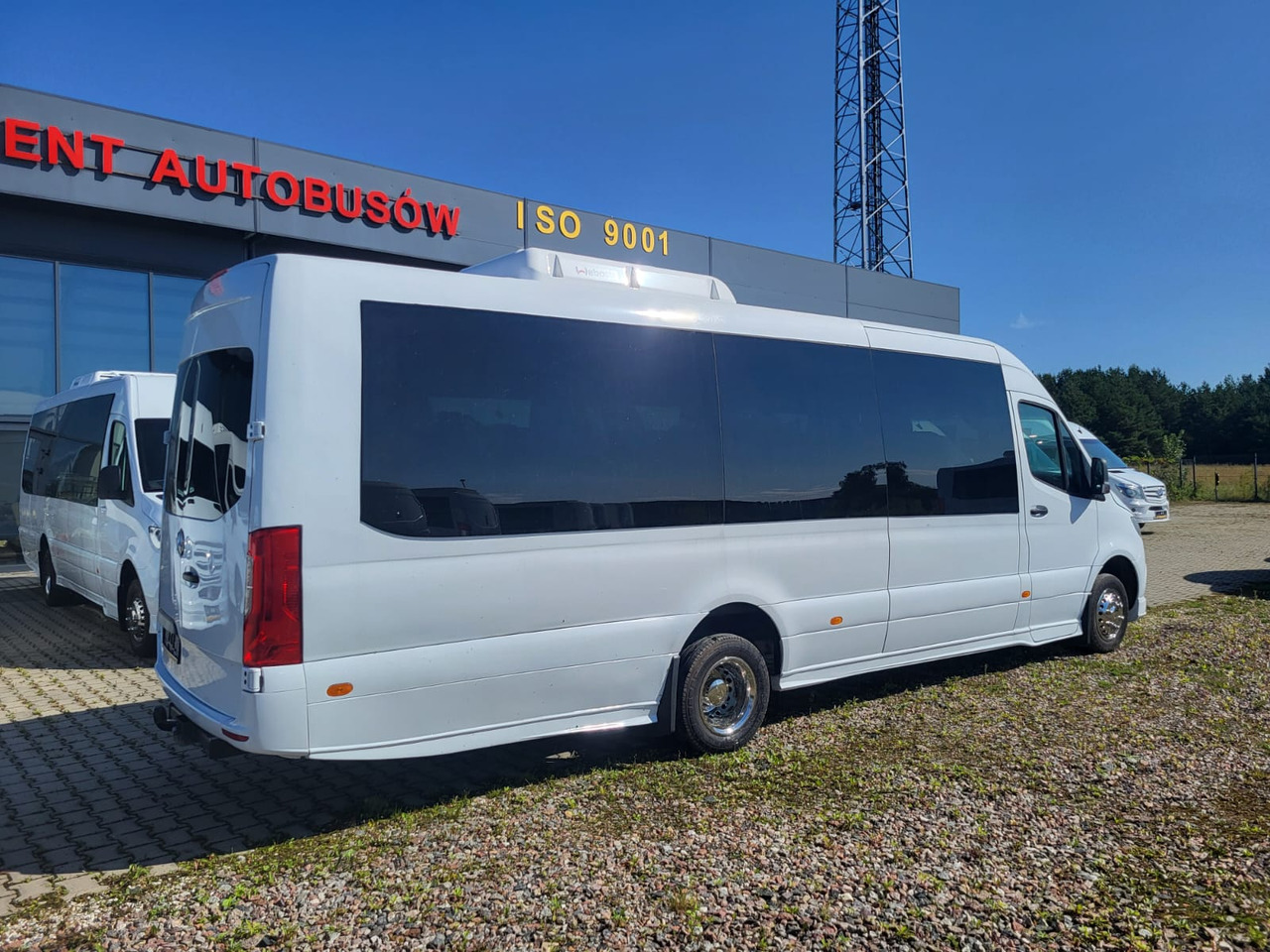 Sprinter 516 CDI 24 places + 4 standing - Bus interurbain: photos 3 Sprinter 516 CDI 24 places + 4 standing - Bus interurbain: photos 3