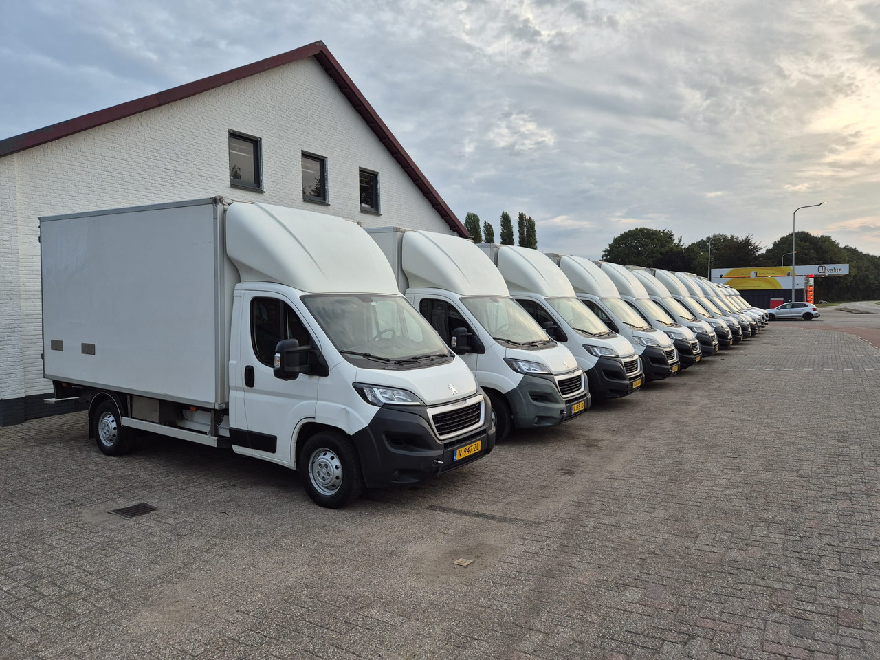 Peugeot 20 x Boxer HDI 160PK EURO 6 Koelwagen Bj2018-2019 - Véhicule utilitaire frigorifique: photos 1 Peugeot 20 x Boxer HDI 160PK EURO 6 Koelwagen Bj2018-2019 - Véhicule utilitaire frigorifique: photos 1