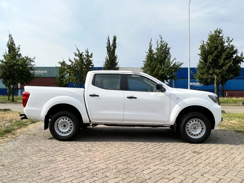 Nissan Navara 4x4 - 22 UNITS - 2.5 D Double Cab - XE - EURO 2 - NEW!! READY FOR WORK!!! - Pick-up, Utilitaire double cabine: photos 5 Nissan Navara 4x4 - 22 UNITS - 2.5 D Double Cab - XE - EURO 2 - NEW!! READY FOR WORK!!! - Pick-up, Utilitaire double cabine: photos 5