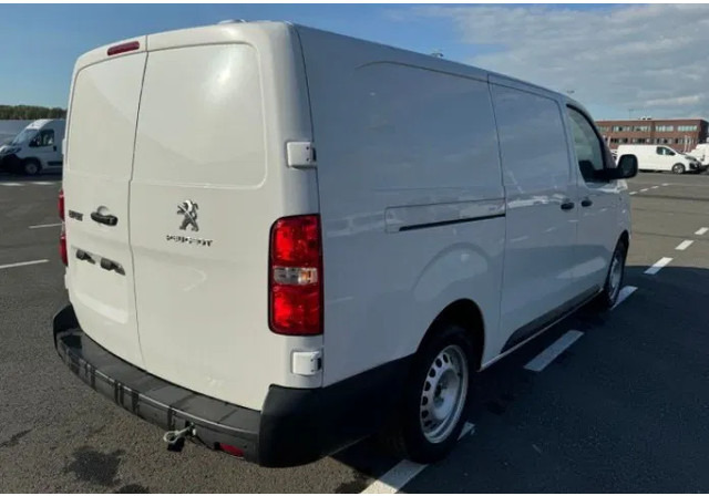 Crédit-bail Peugeot Expert Cargo Van XL L3 FWD 2.0L Diesel 6-Speed MT - 150hp - Euro V Peugeot Expert Cargo Van XL L3 FWD 2.0L Diesel 6-Speed MT - 150hp - Euro V: photos 6 Crédit-bail Peugeot Expert Cargo Van XL L3 FWD 2.0L Diesel 6-Speed MT - 150hp - Euro V Peugeot Expert Cargo Van XL L3 FWD 2.0L Diesel 6-Speed MT - 150hp - Euro V: photos 6