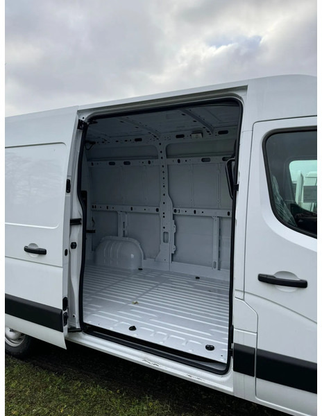 Renault Master L2H2 2.3D 140 HP - Euro 5 - NEW - 25 UNITS DIRECTLY AVAILABLE!!! - Fourgon utilitaire: photos 3 Renault Master L2H2 2.3D 140 HP - Euro 5 - NEW - 25 UNITS DIRECTLY AVAILABLE!!! - Fourgon utilitaire: photos 3