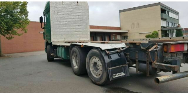 DAF XF105-460Super Spacs Cap G.Haus/Hoch Retarder - Camion grumier: photos 5 DAF XF105-460Super Spacs Cap G.Haus/Hoch Retarder - Camion grumier: photos 5