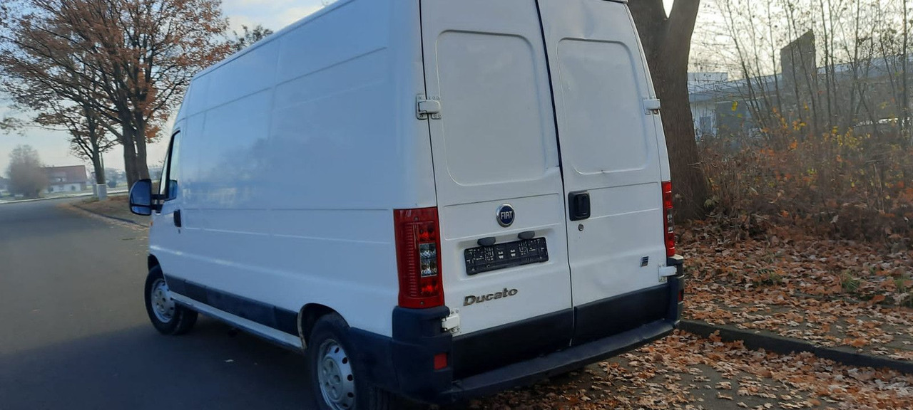 Fiat Ducato Maxi - Fourgon utilitaire: photos 3 Fiat Ducato Maxi - Fourgon utilitaire: photos 3