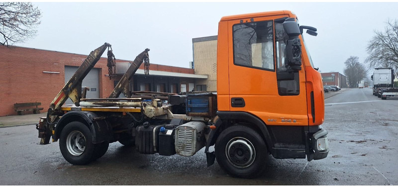Iveco 80E18K 4x2 Absetzkipper - Camion multibenne: photos 4 Iveco 80E18K 4x2 Absetzkipper - Camion multibenne: photos 4