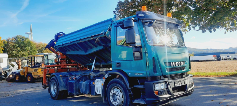 Iveco ML180E28K 4x2 mit Kran/Funk/Greifer - Camion benne, Camion grue: photos 4 Iveco ML180E28K 4x2 mit Kran/Funk/Greifer - Camion benne, Camion grue: photos 4