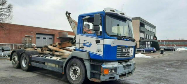 MAN 26.314K 6x2 Blatt/Luft Diff/Sperre - Camion ampliroll: photos 2 MAN 26.314K 6x2 Blatt/Luft Diff/Sperre - Camion ampliroll: photos 2