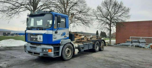 MAN 26.314K 6x2 Blatt/Luft Diff/Sperre - Camion ampliroll: photos 1 MAN 26.314K 6x2 Blatt/Luft Diff/Sperre - Camion ampliroll: photos 1