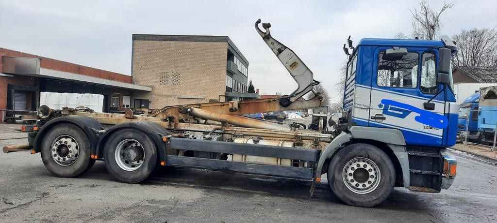 MAN 26.314K 6x2 Blatt/Luft Diff/Sperre - Camion ampliroll: photos 3 MAN 26.314K 6x2 Blatt/Luft Diff/Sperre - Camion ampliroll: photos 3
