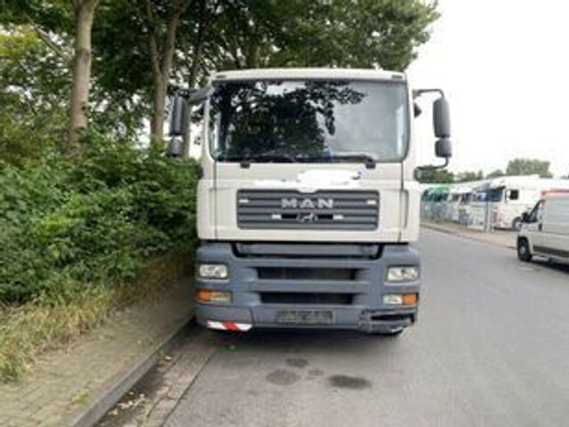 MAN 26.320 Pritsche mit Kran Tirre 170 - Camion plateau, Camion grue: photos 3 MAN 26.320 Pritsche mit Kran Tirre 170 - Camion plateau, Camion grue: photos 3