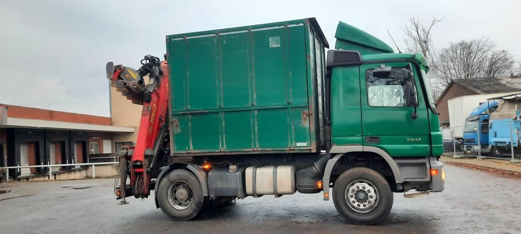 Mercedes-Benz 1841K 4x2 Actros Kipper mit Kran+Greifer - Camion benne, Camion grue: photos 4 Mercedes-Benz 1841K 4x2 Actros Kipper mit Kran+Greifer - Camion benne, Camion grue: photos 4
