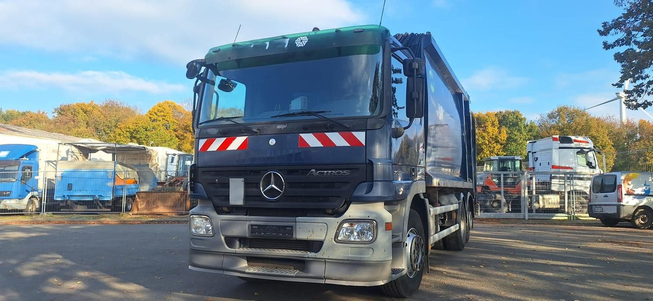 Mercedes-Benz 2632 Müllwgen 6x2 M.Haus E5 Blatt/Luft - Benne à ordures ménagères: photos 1 Mercedes-Benz 2632 Müllwgen 6x2 M.Haus E5 Blatt/Luft - Benne à ordures ménagères: photos 1