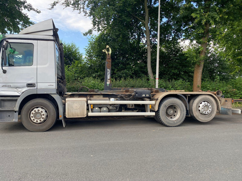 Mercedes-Benz 2641K 6x2 Abroller Klima - Camion ampliroll: photos 2 Mercedes-Benz 2641K 6x2 Abroller Klima - Camion ampliroll: photos 2