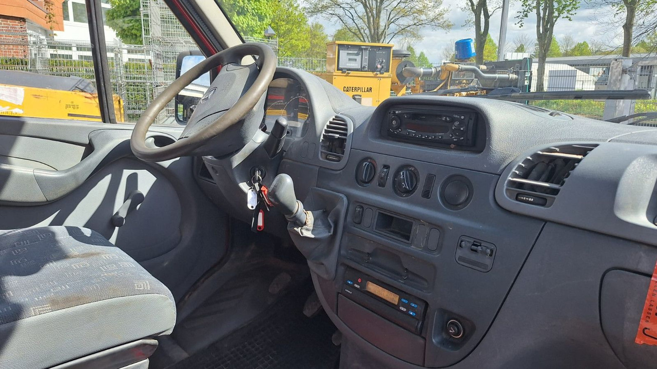 Mercedes-Benz 313 Pritsche Doppelkabine - Fourgon plateau, Utilitaire double cabine: photos 5 Mercedes-Benz 313 Pritsche Doppelkabine - Fourgon plateau, Utilitaire double cabine: photos 5
