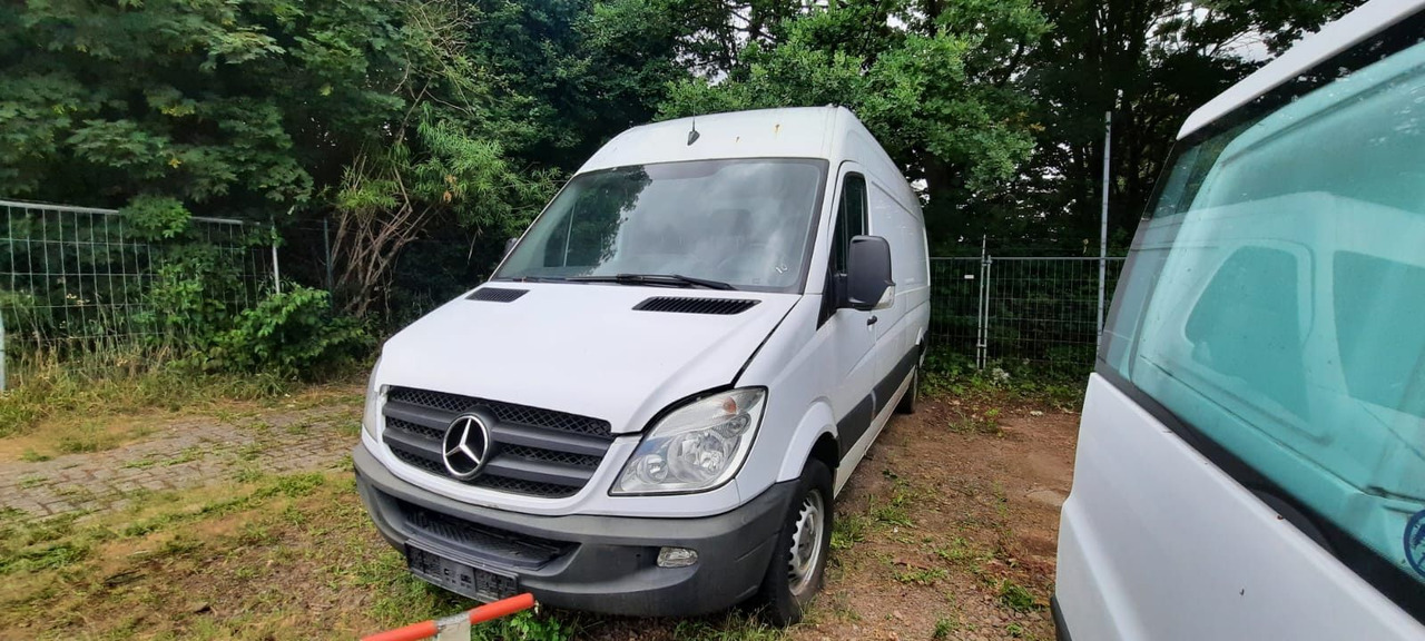 Mercedes-Benz 313 Sprinter - Fourgon utilitaire: photos 3 Mercedes-Benz 313 Sprinter - Fourgon utilitaire: photos 3