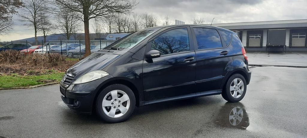 Mercedes-Benz A 180 CDI AVANTGARDE - Berline: photos 1 Mercedes-Benz A 180 CDI AVANTGARDE - Berline: photos 1