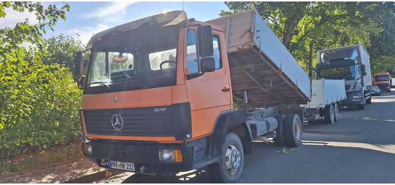 Mercedes-Benz - Camion benne: photos 3 Mercedes-Benz - Camion benne: photos 3
