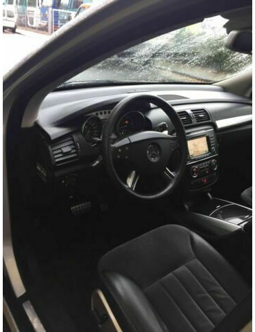 Mercedes-Benz R-Klasse 320 CDI L 4Matic 7G-TRONIC DPF AMG-Paket - Voiture: photos 3 Mercedes-Benz R-Klasse 320 CDI L 4Matic 7G-TRONIC DPF AMG-Paket - Voiture: photos 3