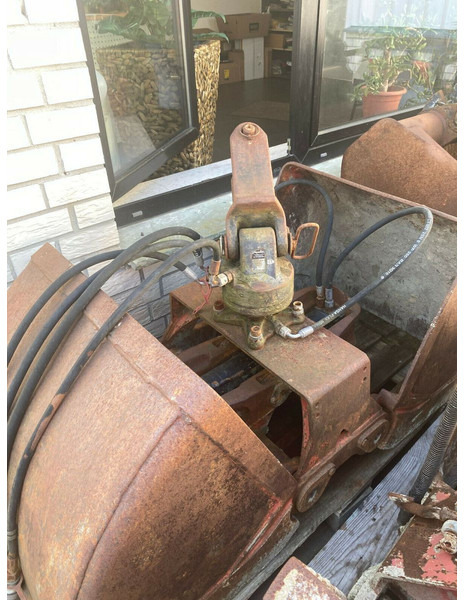 Palfinger Greifer - Benne preneuse pour Engins de chantier: photos 1 Palfinger Greifer - Benne preneuse pour Engins de chantier: photos 1