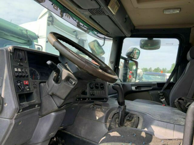 Scania P340PS 8x4 Blatt/Blatt 1-Hand - Camion malaxeur: photos 3 Scania P340PS 8x4 Blatt/Blatt 1-Hand - Camion malaxeur: photos 3