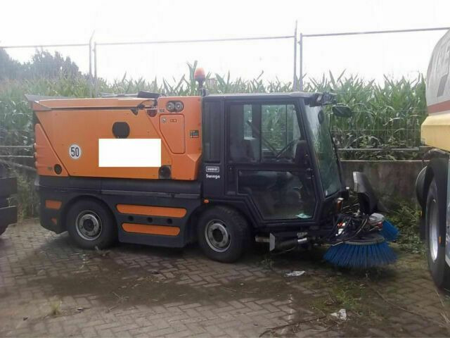 Schmidt Compact 200 German Maschine - Balayeuse de voirie: photos 5 Schmidt Compact 200 German Maschine - Balayeuse de voirie: photos 5