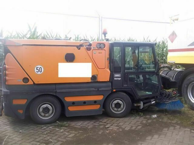 Schmidt Compact 200 German Maschine - Balayeuse de voirie: photos 1 Schmidt Compact 200 German Maschine - Balayeuse de voirie: photos 1