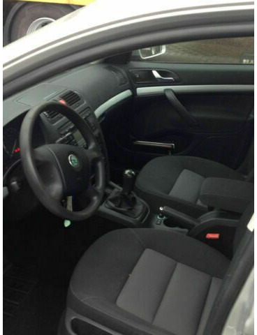 Škoda Skoda Octaviat Vollausst. 105 KW - Voiture break: photos 5 Škoda Skoda Octaviat Vollausst. 105 KW - Voiture break: photos 5