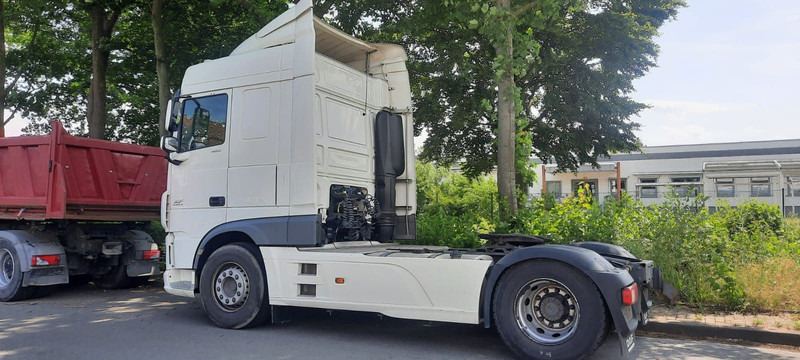 DAF XF106-460PS 1-Hand - Tracteur routier: photos 3 DAF XF106-460PS 1-Hand - Tracteur routier: photos 3