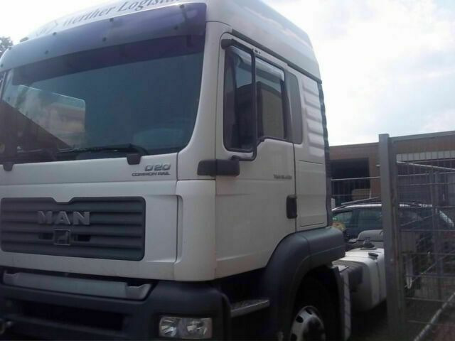 MAN 18.390 SZM G.Haus Klima ZF-Schalter - Tracteur routier: photos 2 MAN 18.390 SZM G.Haus Klima ZF-Schalter - Tracteur routier: photos 2