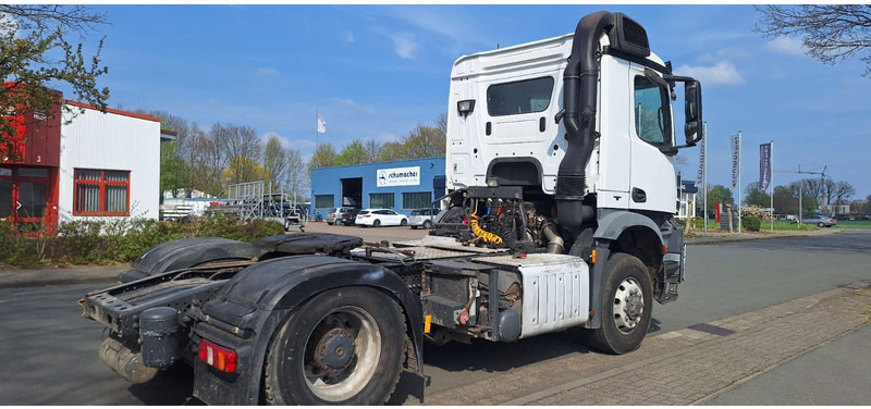 Mercedes-Benz 1840 HD 4x4 Arocs - Tracteur routier: photos 4 Mercedes-Benz 1840 HD 4x4 Arocs - Tracteur routier: photos 4