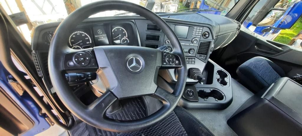 Mercedes-Benz 2043 Arocs 4x4 - Tracteur routier: photos 3 Mercedes-Benz 2043 Arocs 4x4 - Tracteur routier: photos 3