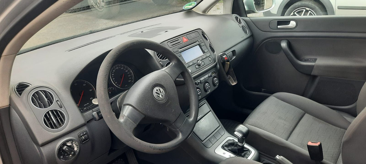Volkswagen Golf Plus 1.9 TDI DSG DPF Comfortline - Berline: photos 5 Volkswagen Golf Plus 1.9 TDI DSG DPF Comfortline - Berline: photos 5