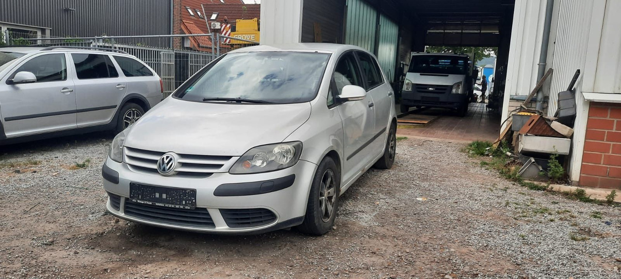 Volkswagen Golf Plus 1.9 TDI DSG DPF Comfortline - Berline: photos 3 Volkswagen Golf Plus 1.9 TDI DSG DPF Comfortline - Berline: photos 3