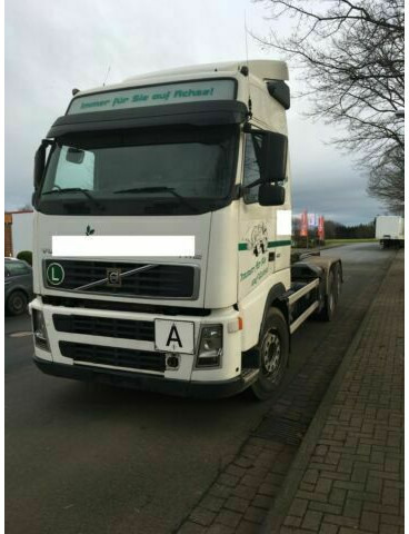 Volvo FH12-420 G.Haus 2xBett Klima Schaltgetriebe Reta - Camion ampliroll: photos 1 Volvo FH12-420 G.Haus 2xBett Klima Schaltgetriebe Reta - Camion ampliroll: photos 1