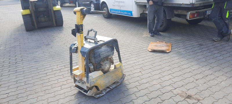 Wacker Rüttelplatte DPU 3050H - Plaque vibrante: photos 3 Wacker Rüttelplatte DPU 3050H - Plaque vibrante: photos 3