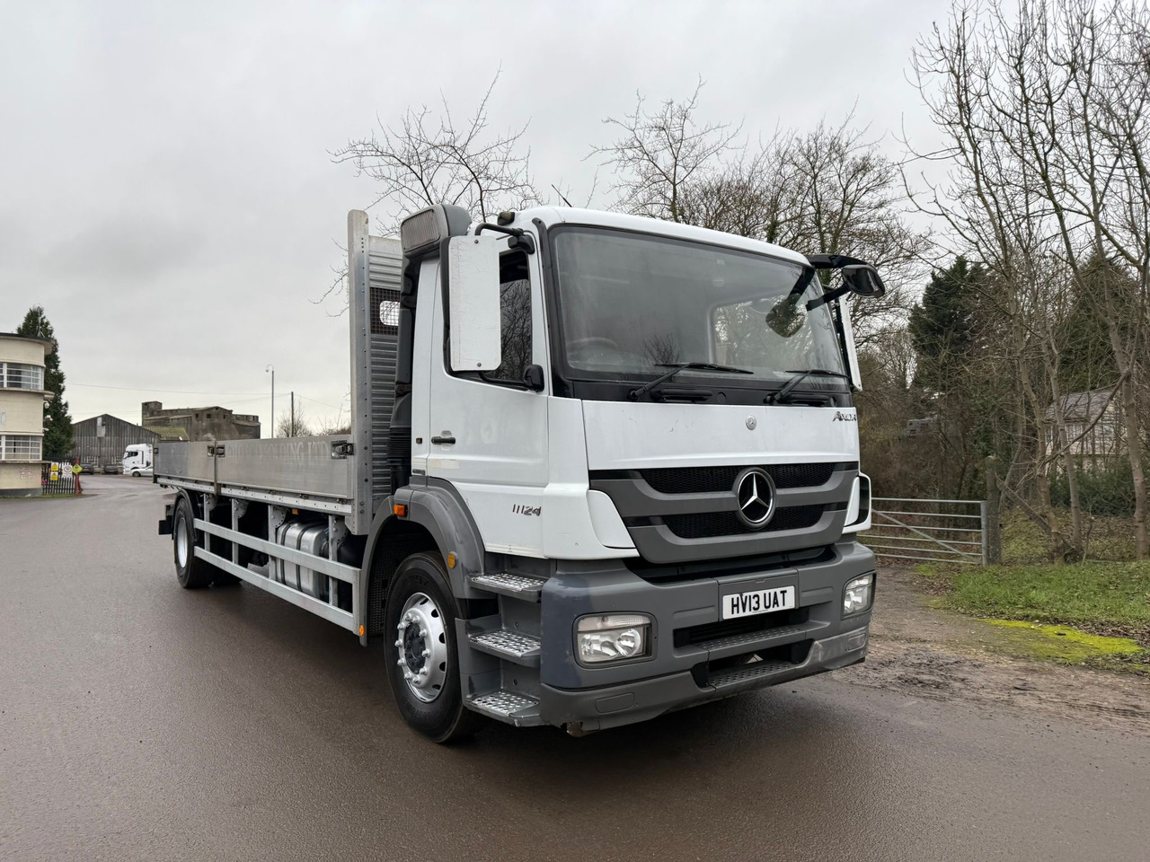 2013 Mercedes Axor 1824 Dropside Truck - Camion plateau: photos 3 2013 Mercedes Axor 1824 Dropside Truck - Camion plateau: photos 3