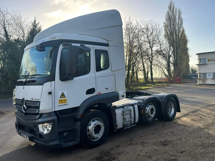 2015 Mercedes Actros 2540 Tractor Unit UPL - Tracteur routier: photos 4 2015 Mercedes Actros 2540 Tractor Unit UPL - Tracteur routier: photos 4