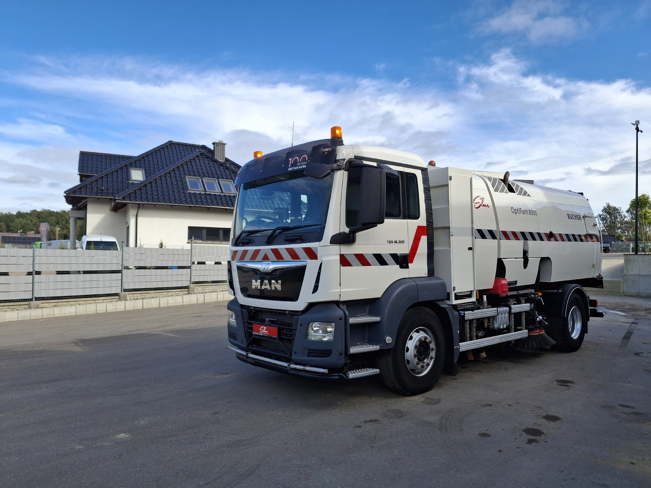 MAN TGS 18.320 Zamiatarka Kehrmaschine BUCHER OptiFant 8000 Karcher Euro 6 PM10 L/R Hochdruckreinigung - Balayeuse de voirie: photos 2 MAN TGS 18.320 Zamiatarka Kehrmaschine BUCHER OptiFant 8000 Karcher Euro 6 PM10 L/R Hochdruckreinigung - Balayeuse de voirie: photos 2