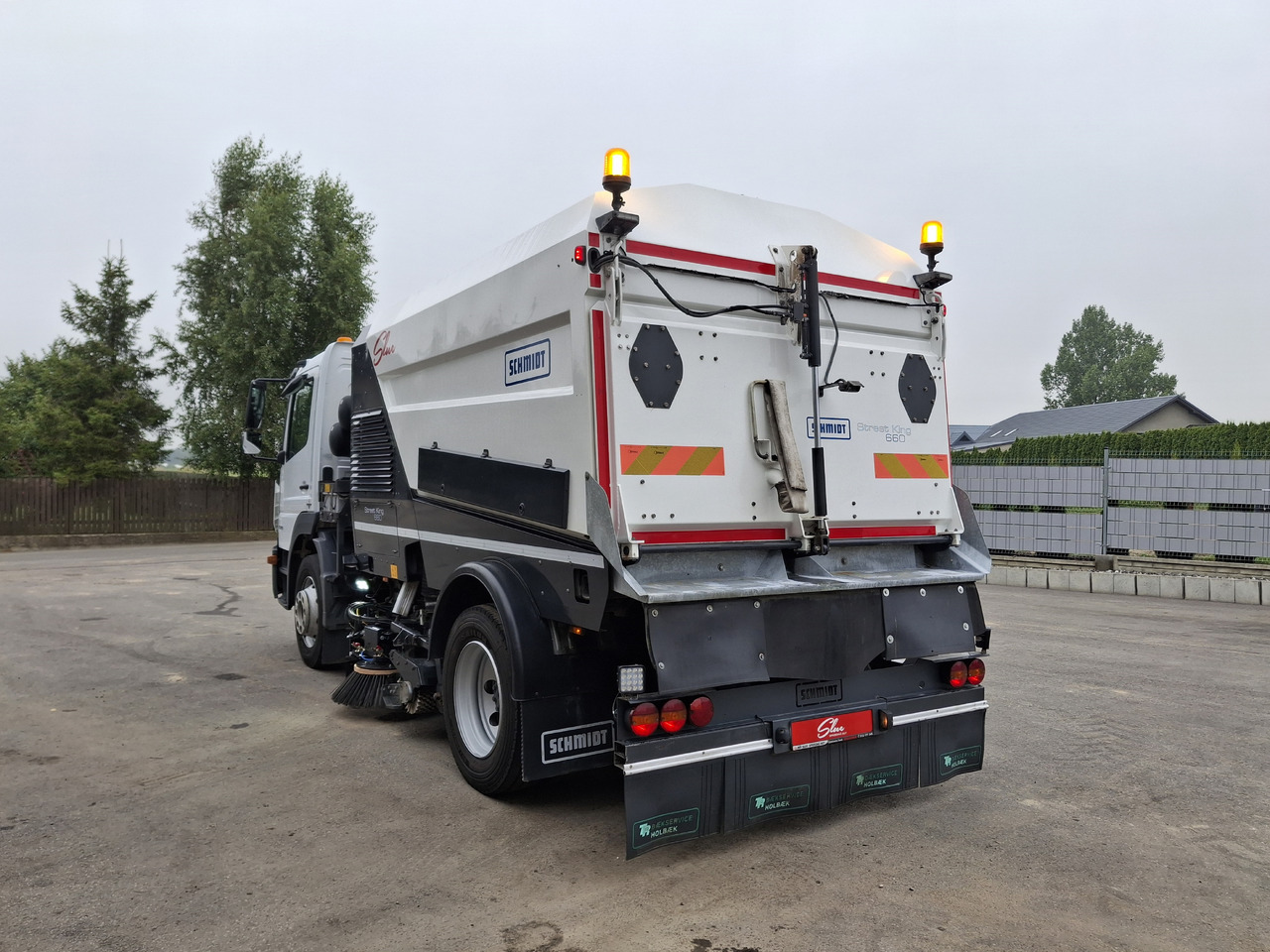MERCEDES-BENZ Atego 1523 Zamiatarka Kehrmaschine Schmidt Street King 660 Euro 6 PM10 2 Motoren Szczotki L/R 2016r - Balayeuse de voirie: photos 3 MERCEDES-BENZ Atego 1523 Zamiatarka Kehrmaschine Schmidt Street King 660 Euro 6 PM10 2 Motoren Szczotki L/R 2016r - Balayeuse de voirie: photos 3