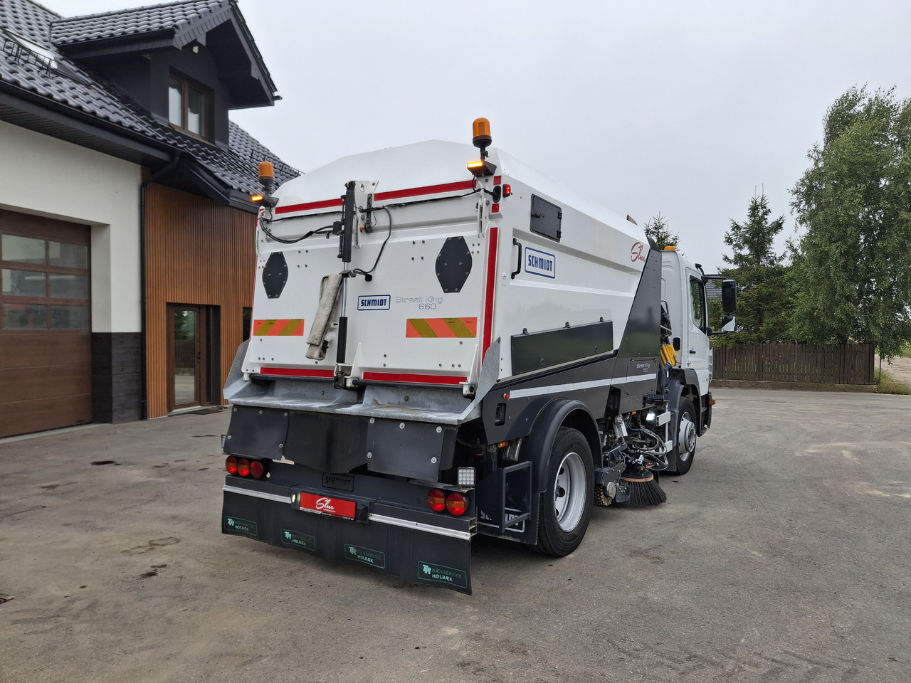 MERCEDES-BENZ Atego 1523 Zamiatarka Kehrmaschine Schmidt Street King 660 Euro 6 PM10 2 Motoren Szczotki L/R 2016r - Balayeuse de voirie: photos 4 MERCEDES-BENZ Atego 1523 Zamiatarka Kehrmaschine Schmidt Street King 660 Euro 6 PM10 2 Motoren Szczotki L/R 2016r - Balayeuse de voirie: photos 4