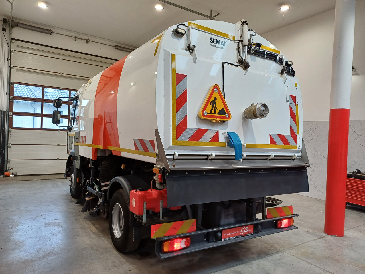 RENAULT D12 Zamiatarka Kehrmaschine 2 Motoren SEMAT Zoeller Szczotki L/R Euro 6 PM10 2017r - Balayeuse de voirie: photos 3 RENAULT D12 Zamiatarka Kehrmaschine 2 Motoren SEMAT Zoeller Szczotki L/R Euro 6 PM10 2017r - Balayeuse de voirie: photos 3