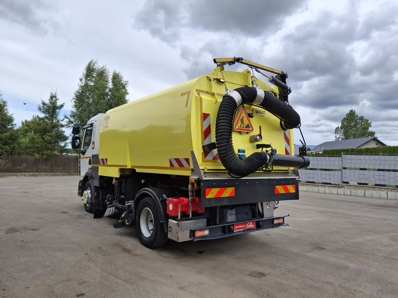 RENAULT D16 Zamiatarka Kehrmaschine SEMAT Zoeller FAUN Karcher Szczotki L/R Hydrostat Euro 6 PM10 Rura Do Liści - Balayeuse de voirie: photos 4 RENAULT D16 Zamiatarka Kehrmaschine SEMAT Zoeller FAUN Karcher Szczotki L/R Hydrostat Euro 6 PM10 Rura Do Liści - Balayeuse de voirie: photos 4