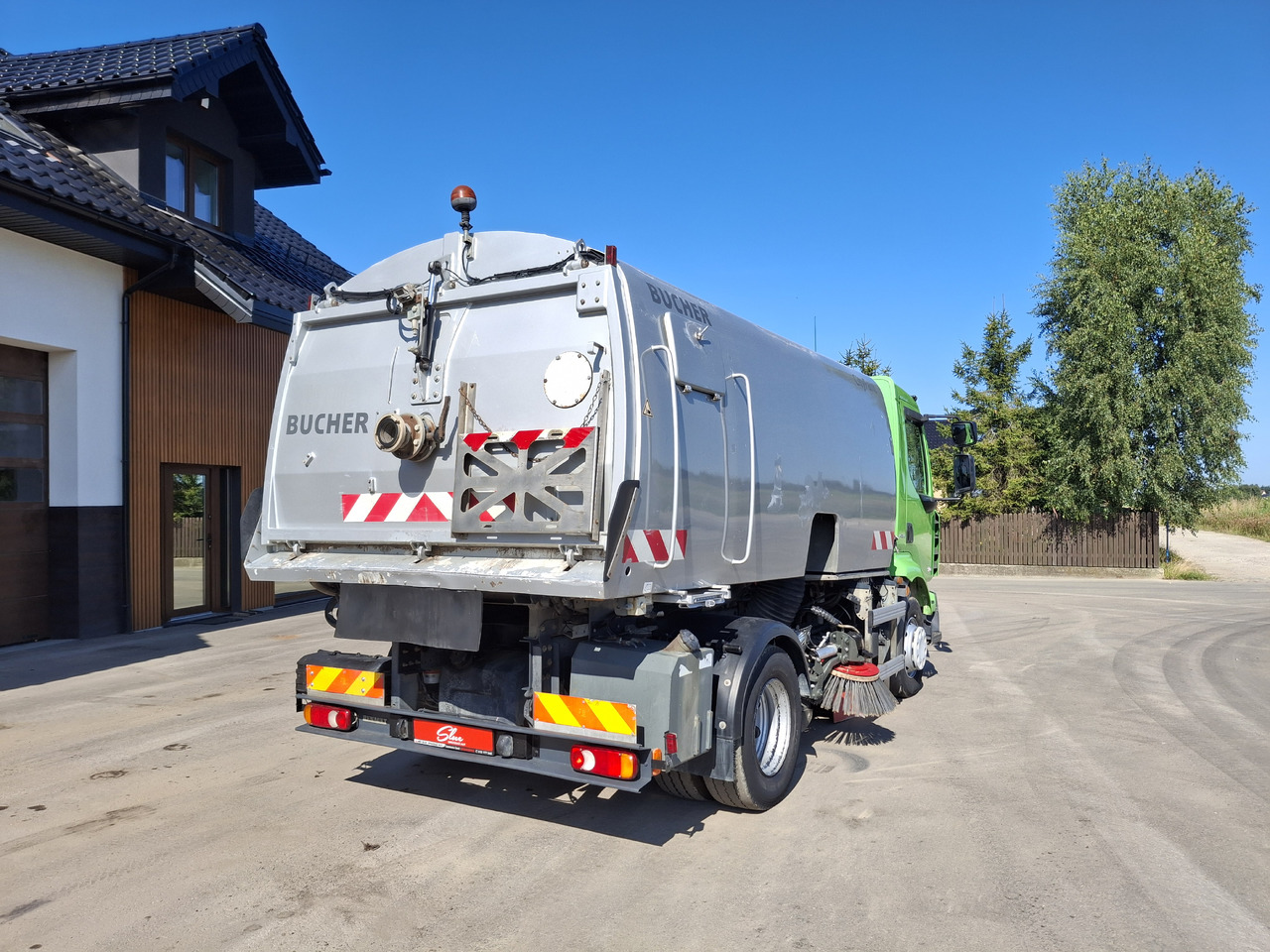 RENAULT Middlum 270 DXI Zamiatarka Kehrmaschine BUCHER Karcher L/R 2 Silniki 2 Motoren - Balayeuse de voirie: photos 4 RENAULT Middlum 270 DXI Zamiatarka Kehrmaschine BUCHER Karcher L/R 2 Silniki 2 Motoren - Balayeuse de voirie: photos 4