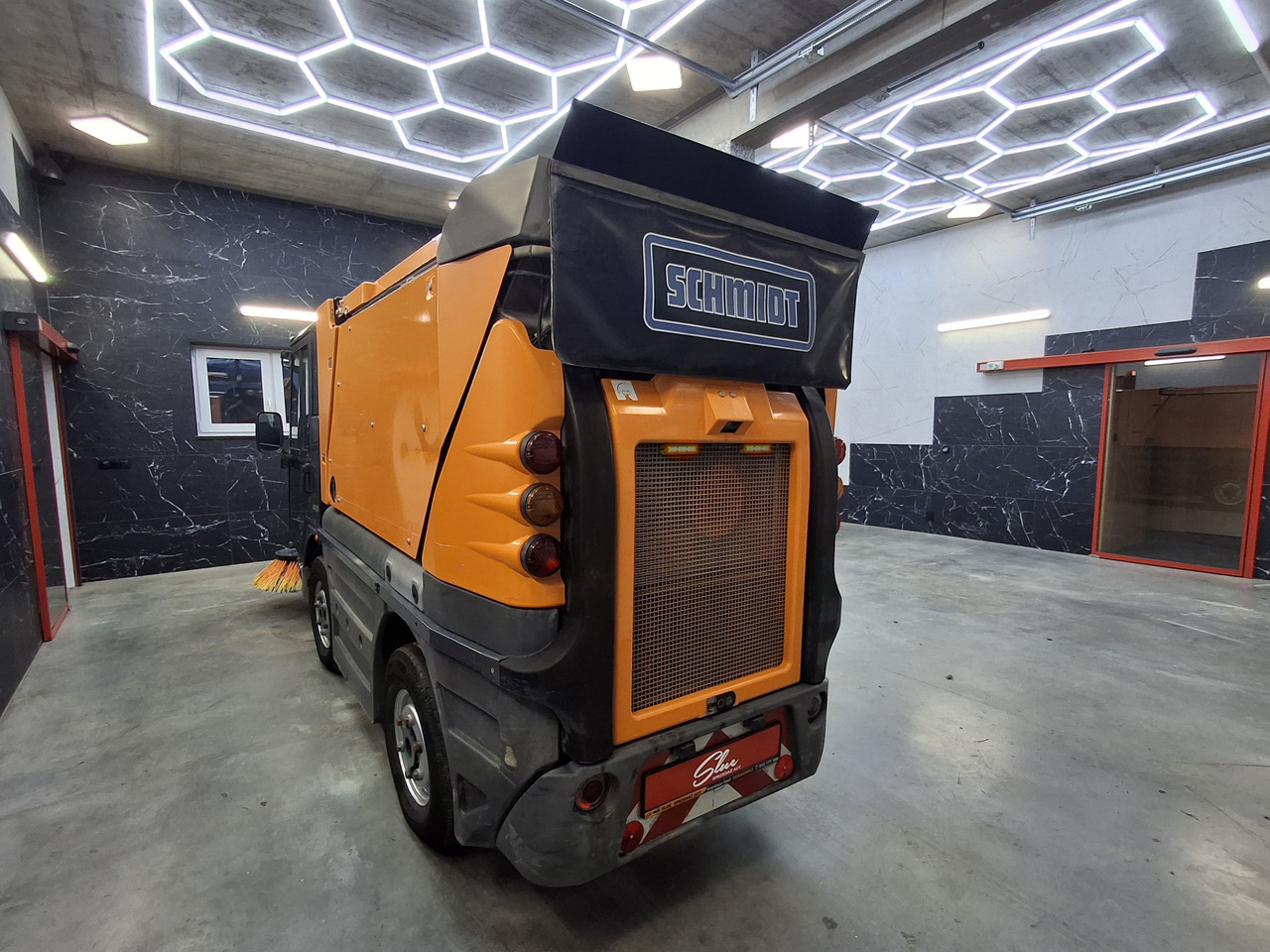 Schmidt Swingo 200 Zamiatarka Kehrmaschine Euro 6 PM 10 - Balayeuse de voirie: photos 3 Schmidt Swingo 200 Zamiatarka Kehrmaschine Euro 6 PM 10 - Balayeuse de voirie: photos 3