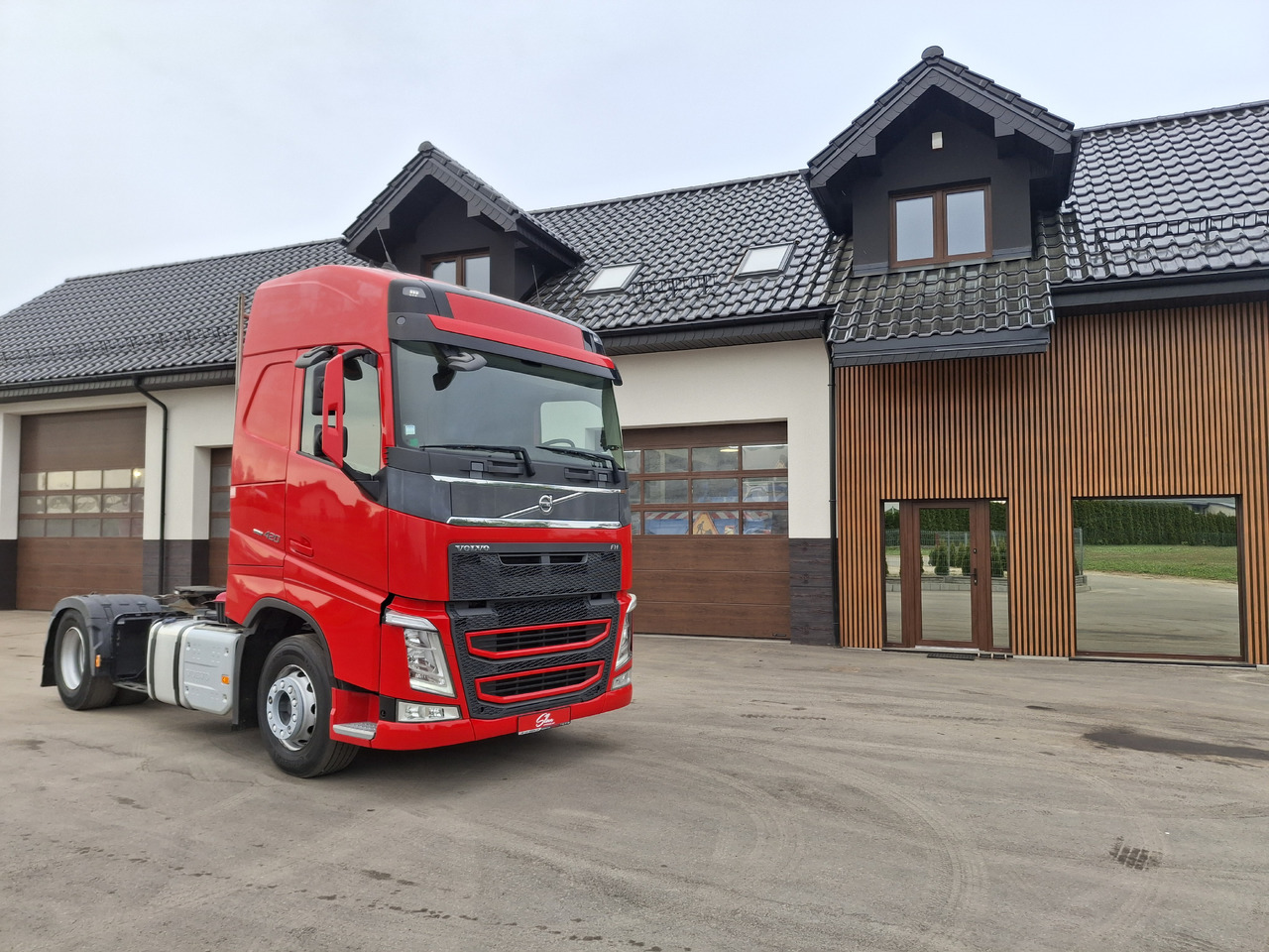 VOLVO FH 420 ADR Sattelzugmaschine Euro 6 Ciągnik Siodłowy Automat Światła LED - Tracteur routier: photos 1 VOLVO FH 420 ADR Sattelzugmaschine Euro 6 Ciągnik Siodłowy Automat Światła LED - Tracteur routier: photos 1