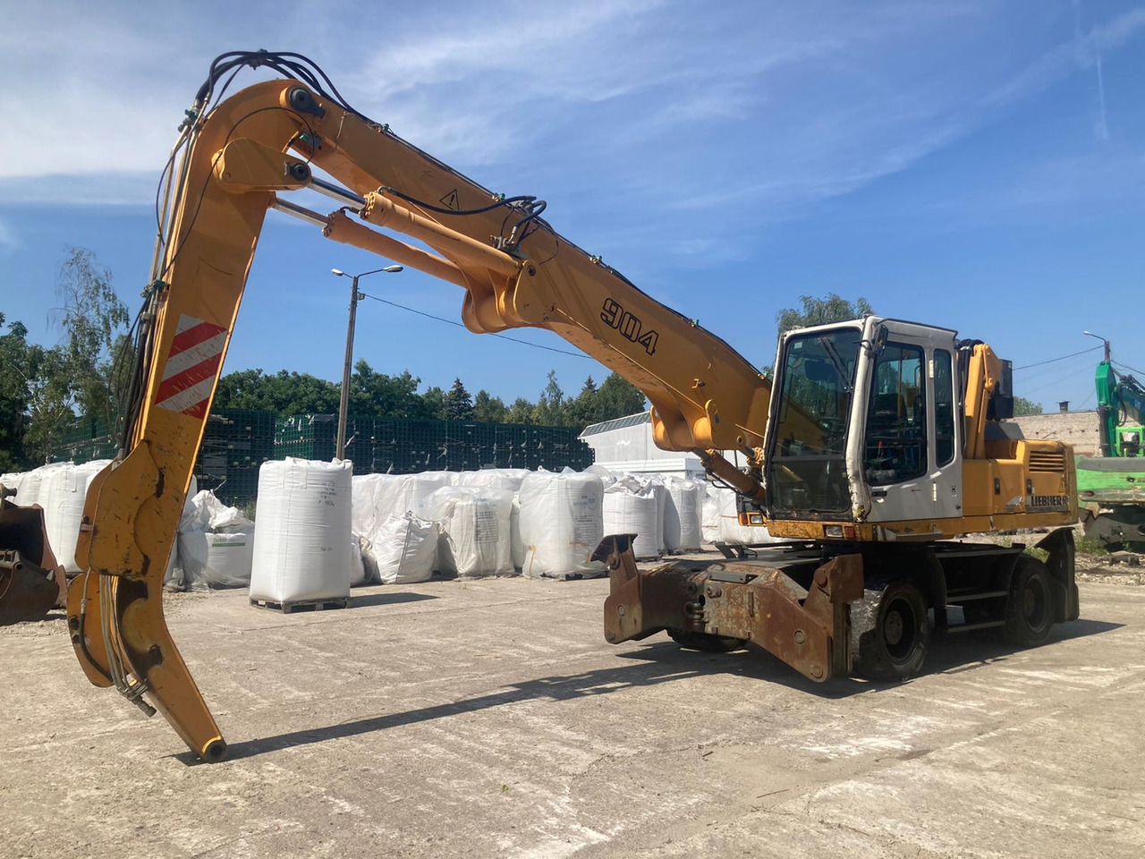 Liebherr A 904 Litronic - Pelle de manutention: photos 3 Liebherr A 904 Litronic - Pelle de manutention: photos 3