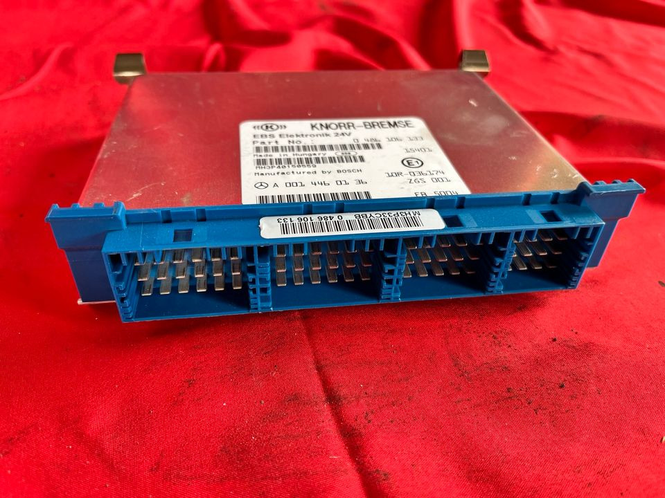 Mercedes A0014460136 EBS Knorr Bremse Electronic Steuergerät - Bloc de gestion pour Camion: photos 2 Mercedes A0014460136 EBS Knorr Bremse Electronic Steuergerät - Bloc de gestion pour Camion: photos 2