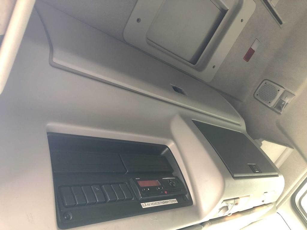 Renault Premium 380 4X2 SIDE OPENING EURO5 - Camion fourgon: photos 4 Renault Premium 380 4X2 SIDE OPENING EURO5 - Camion fourgon: photos 4